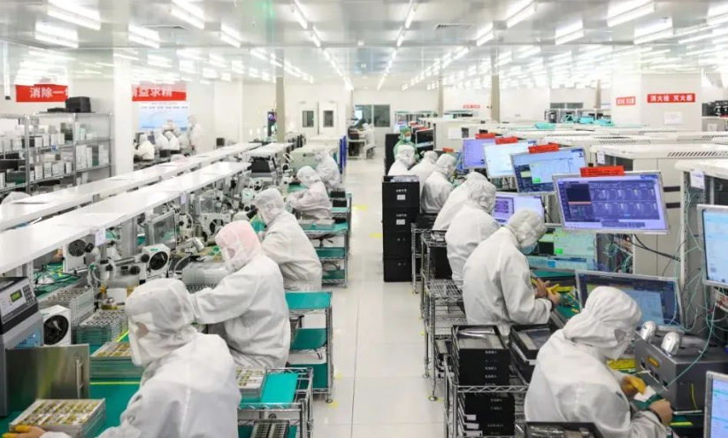 化验室成套设备采购指南：通风排风系统与操作台配套选型建议